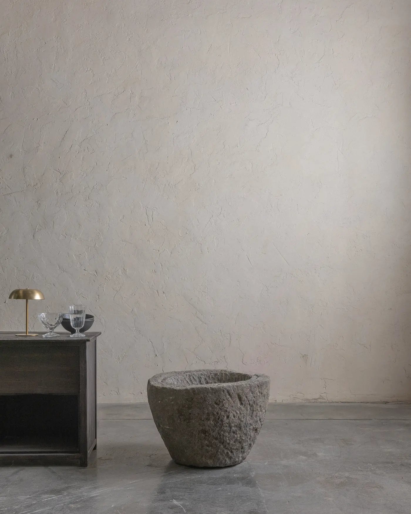 Andesite-07-Planter-Only-Plntd-Lifestyle-2