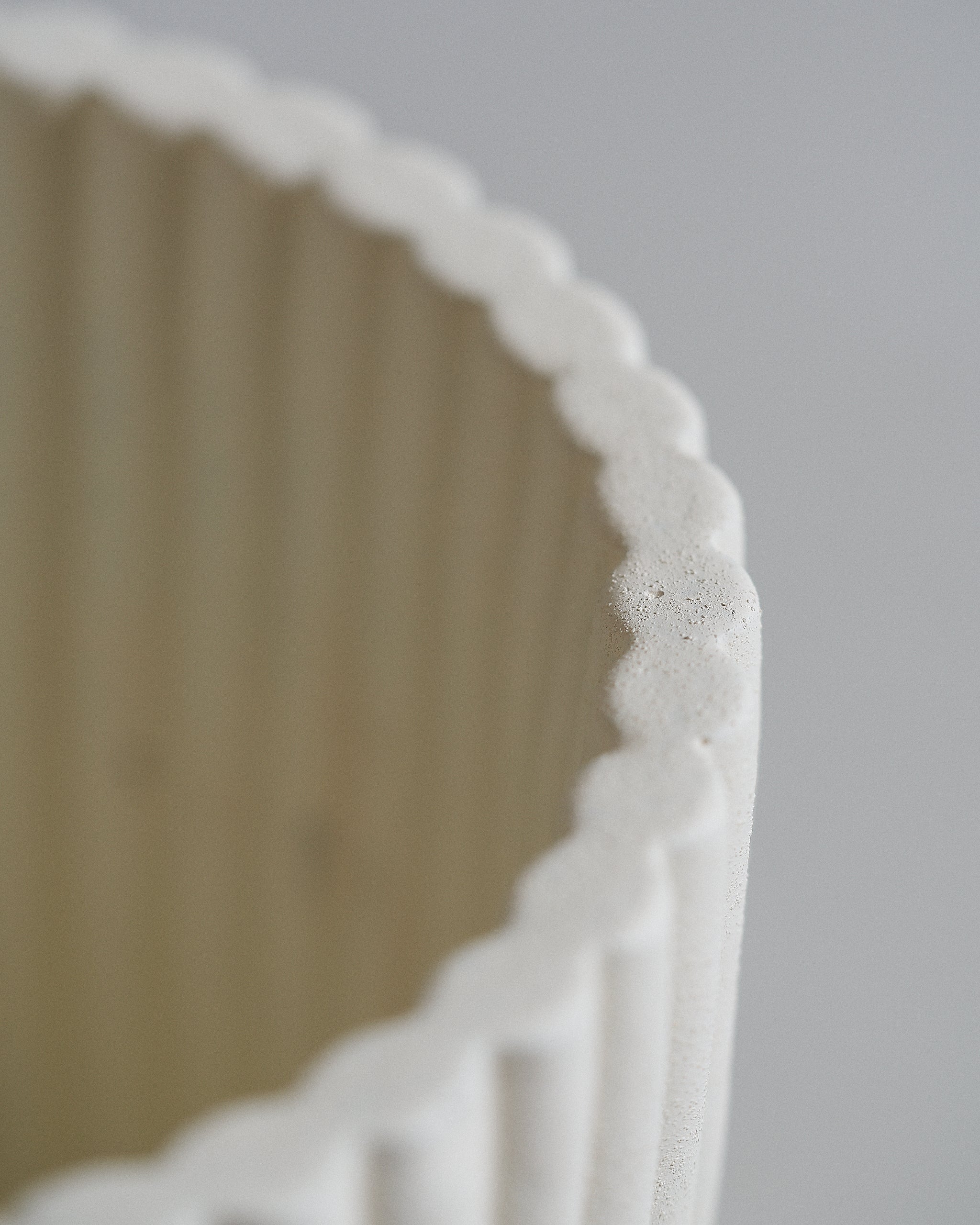 ChalkWhiteRunicPlanterPot_Closeup01