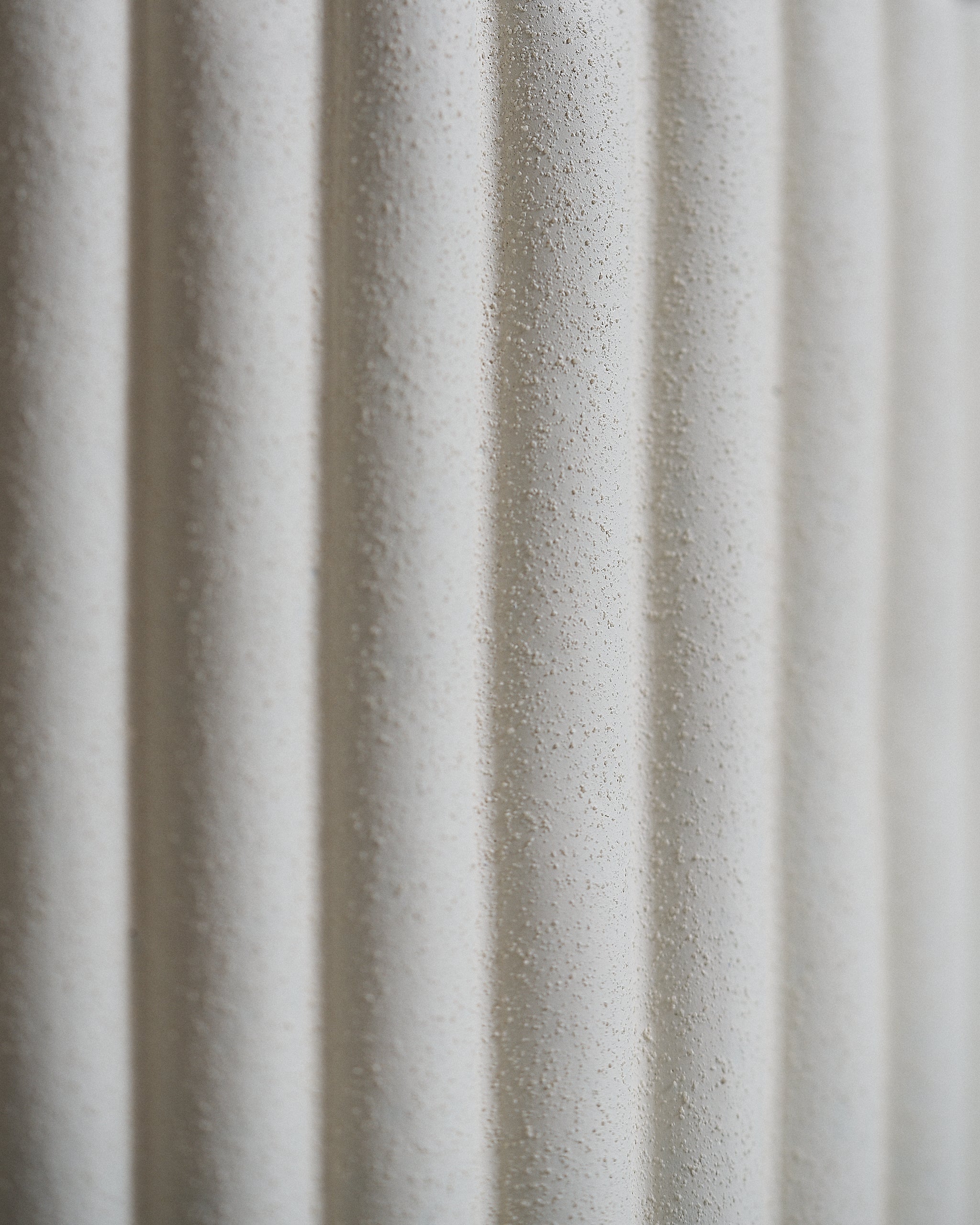 ChalkWhiteRunicPlanterPot_Closeup02