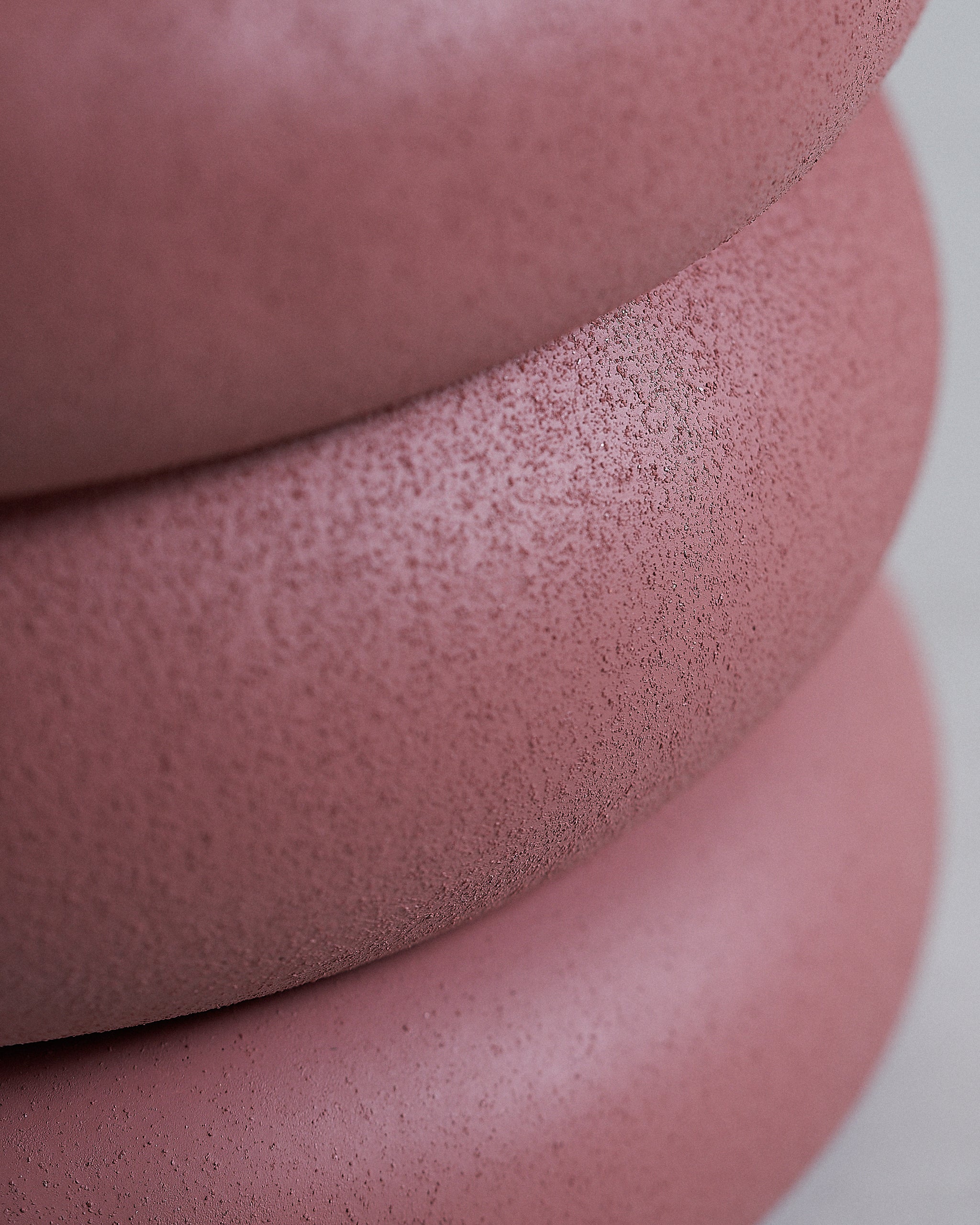 OldRedMeyerPlanterPot_Closeup02_23