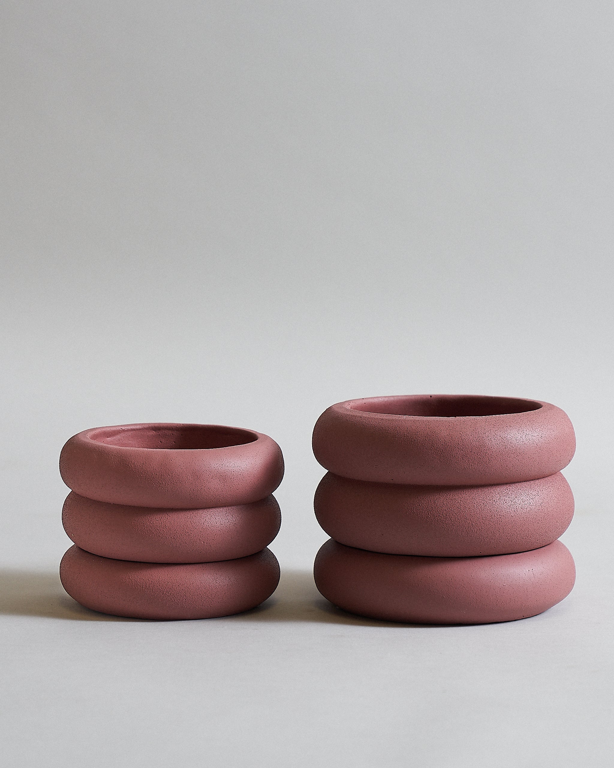 OldRedMeyerPlanterPot_Group_02