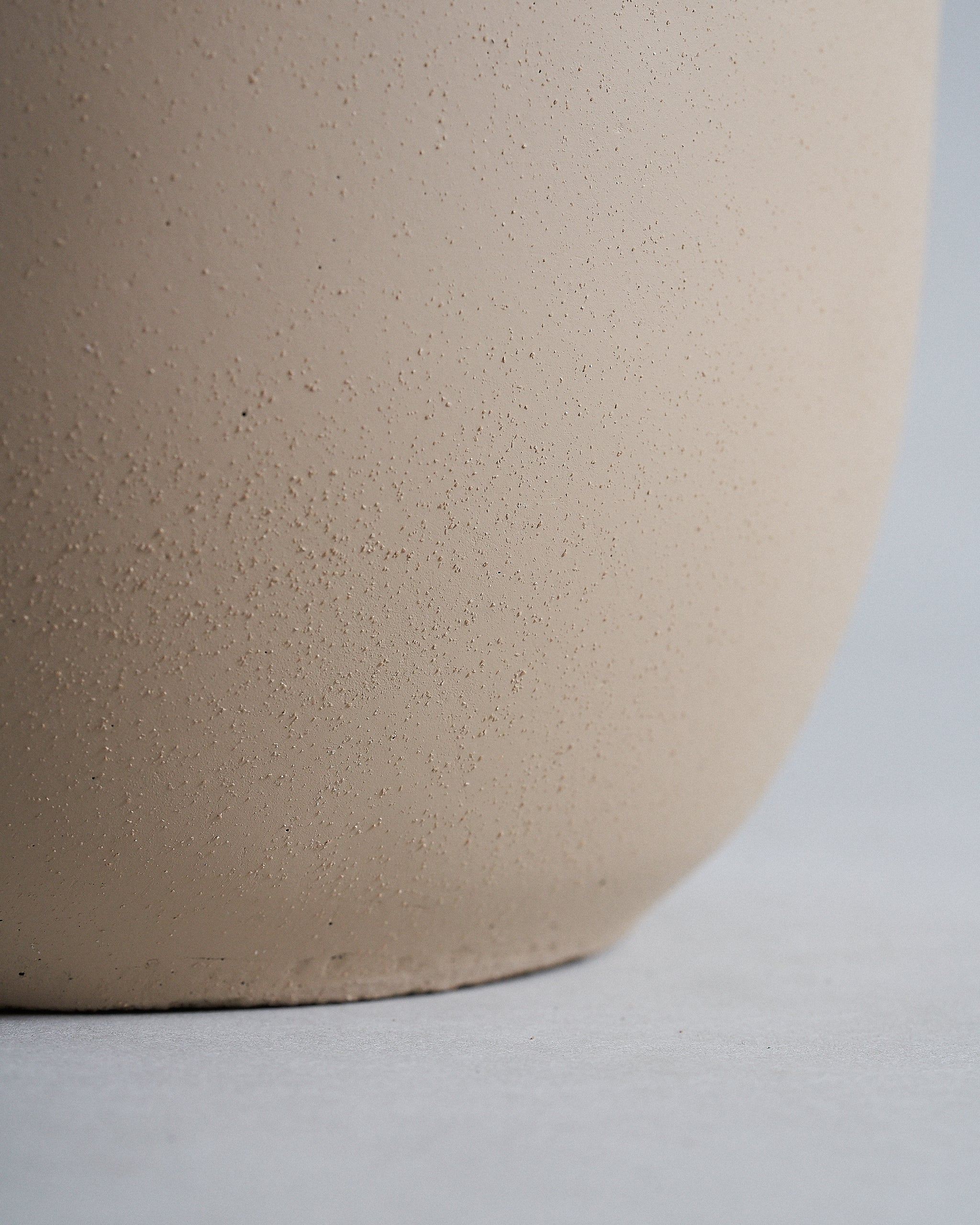 SandRounderPlanterPot_Closeup02