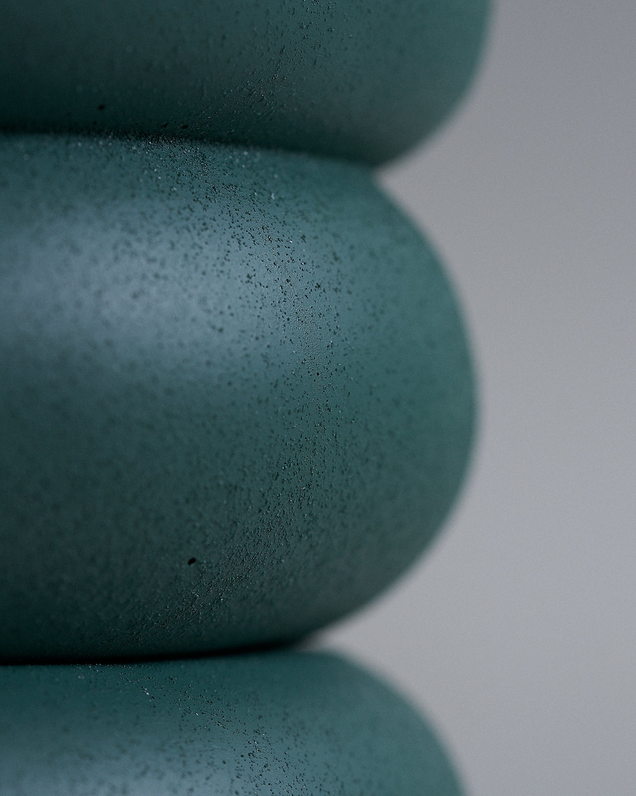 SlateGreenMeyerPlanterPot_Closeup03_26