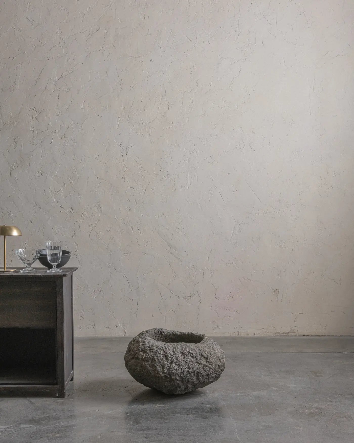 Andesite-09-Planter-Only-Plntd-Lifestyle-2